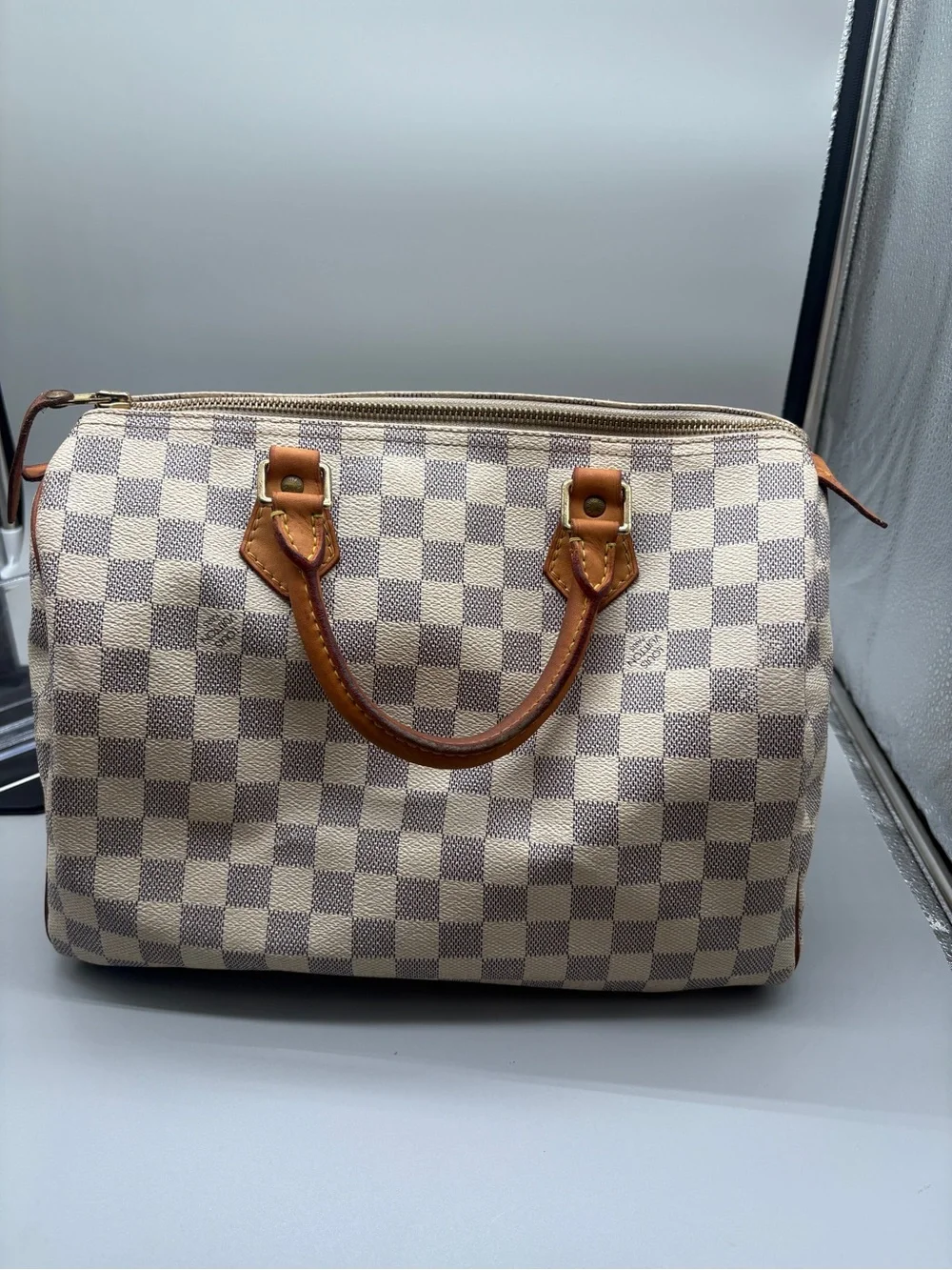 Louis Vuitton classic louis